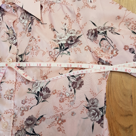 Vintage 70's Floral Button Down Blouse • Sz 11/12 - Picture 13 of 15